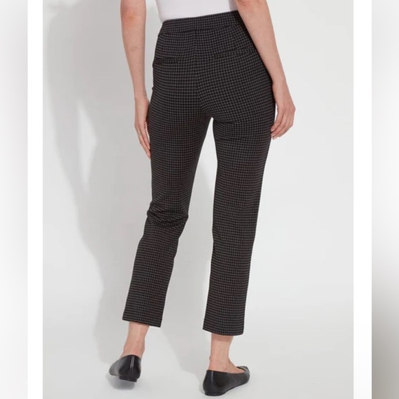 LYSSE Patterned Wisteria Ankle Pant - Navy Criss-Cross - Size Small - Picture 2 of 14